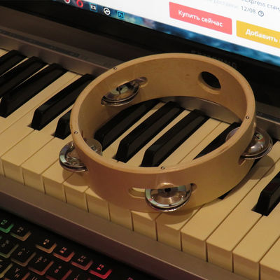 BeBe ของเล่นไม้ดนตรี 15 ซม. Handbell Wooden Tambourine Baby