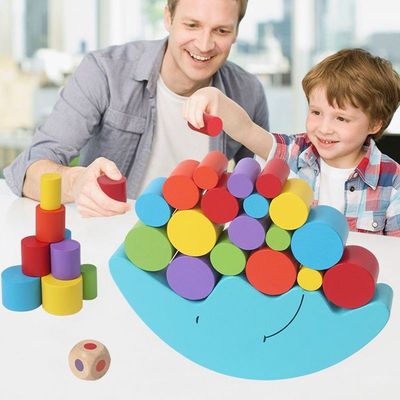 เกม Montessori Moon Balance ไม้สำหรับการเรียนรู้ในช่วงต้น