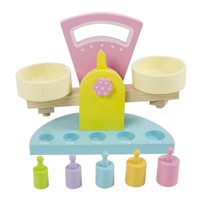 เครื่องชั่งน้ำหนักคานทรงตัวไม้ Montessori สำหรับการฝึกก่อนวัยเรียน