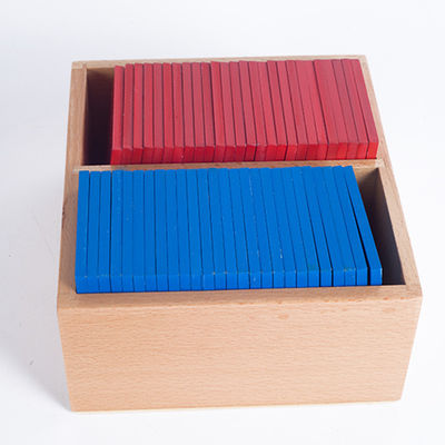 เด็กเรียนรู้ Montessori ไม้กระดานติดตามตัวอักษร