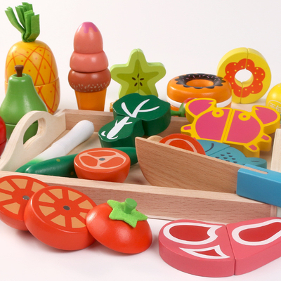 ครัวจำลองแกล้งทำเป็นของเล่นไม้ Montessori เพื่อการศึกษาสำหรับเด็ก