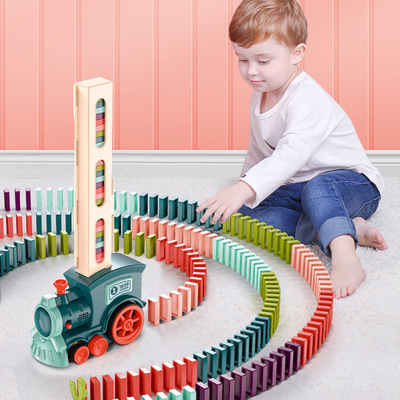 บล็อกโดมิโนไม้ไฟฟ้าสำหรับเด็กวางอัตโนมัติเพื่อการศึกษา DIY