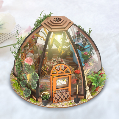 บ้านตุ๊กตาจิ๋ว DIY ไม้พร้อมเฟอร์นิเจอร์ทำสวน เครื่องมือ ไฟ LED แบตเตอรี่