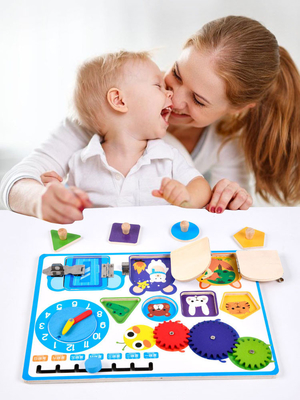 กระดานปลดล็อกนาฬิกาปฏิทินไม้ Montessori สำหรับเด็กผู้หญิง